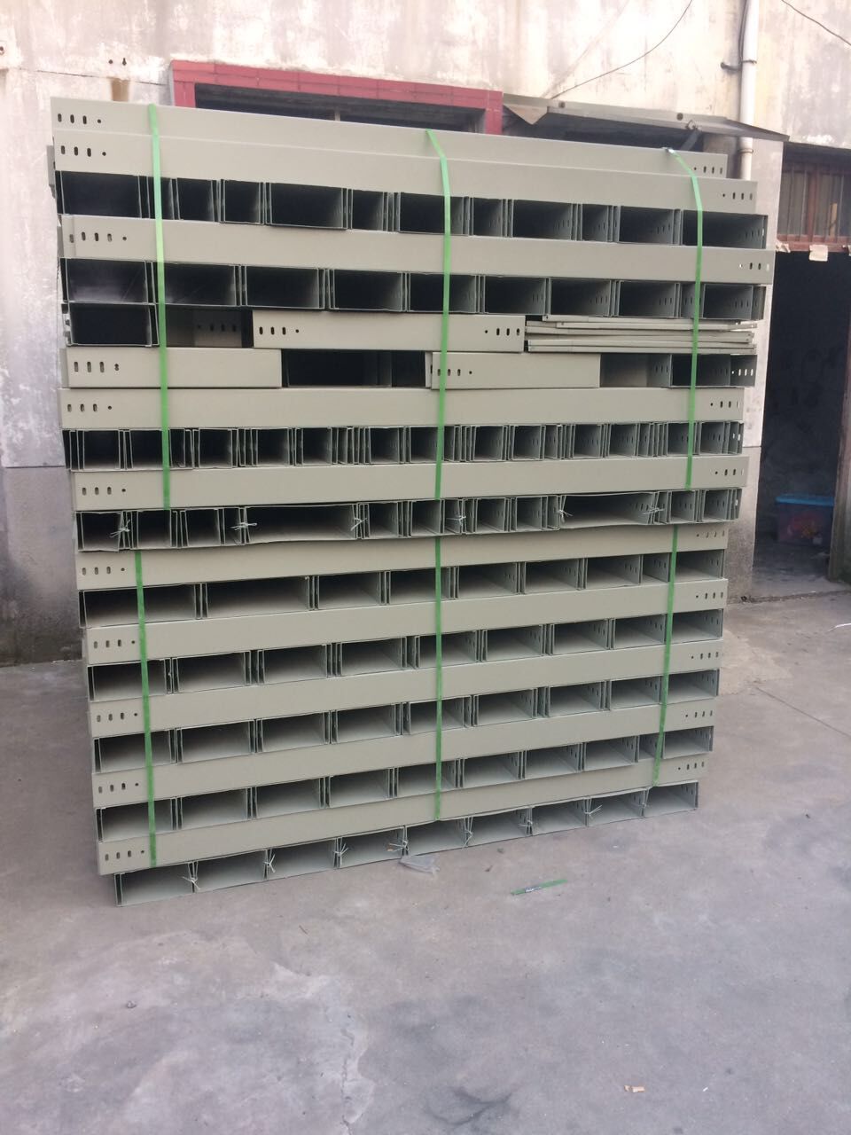 喷塑桥架